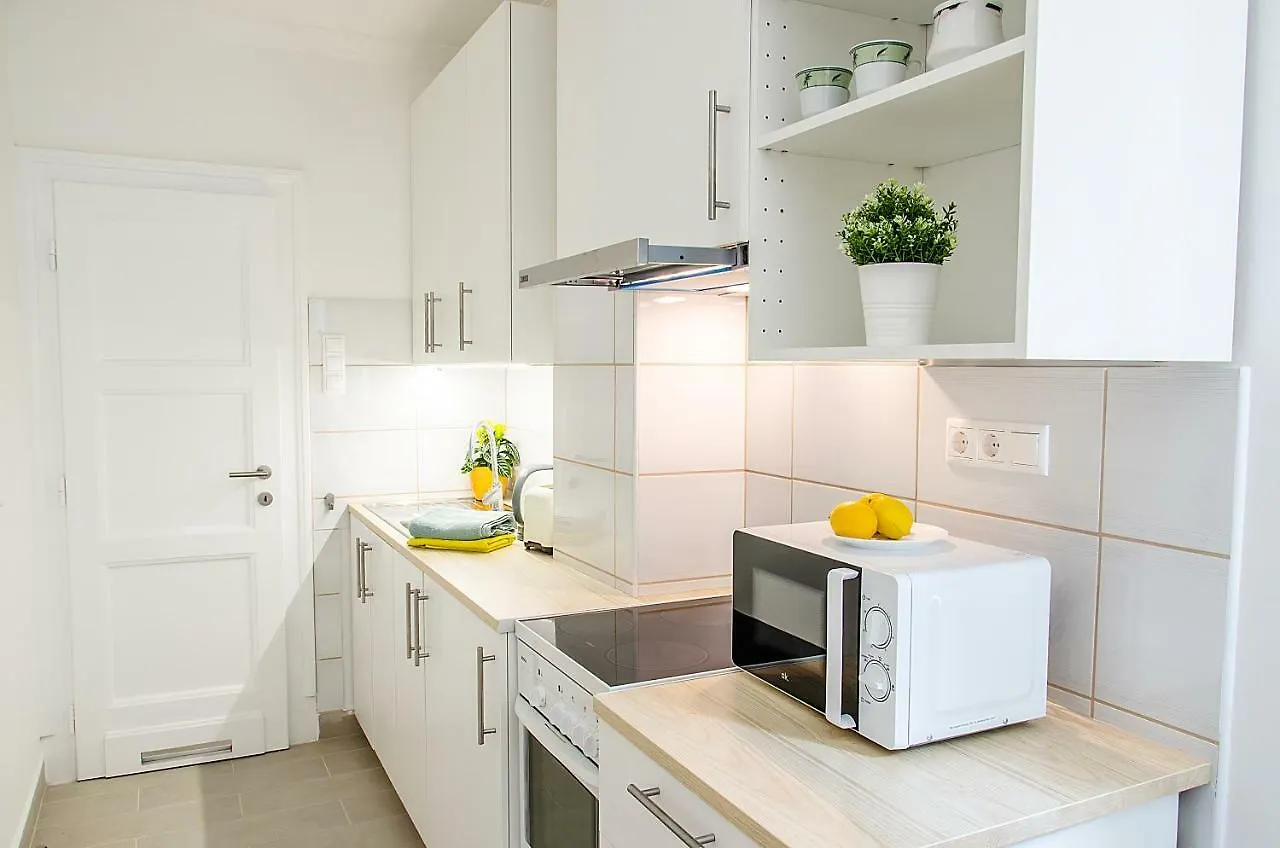 Harrison Apartment Budapest 0*,