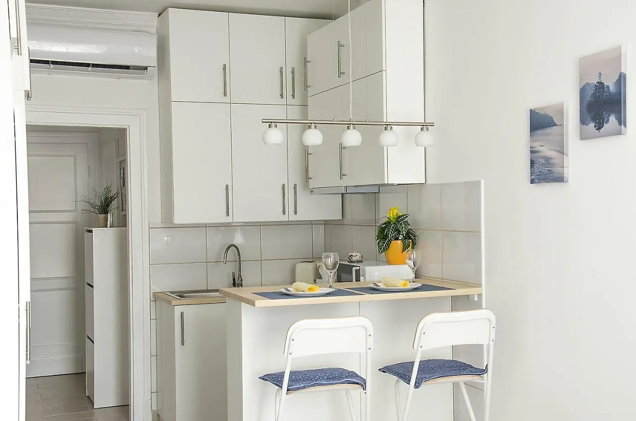Harrison Apartment Budapest 0*,  Hungary